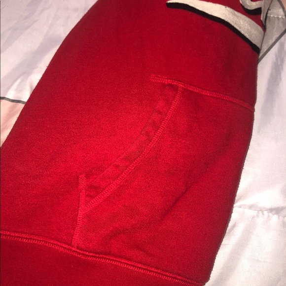 PINK sweater with hoodie - Picture 4 of 4